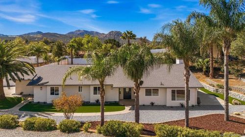 24763 Leada Way, Ramona, CA, 92065-4672 | Card Image