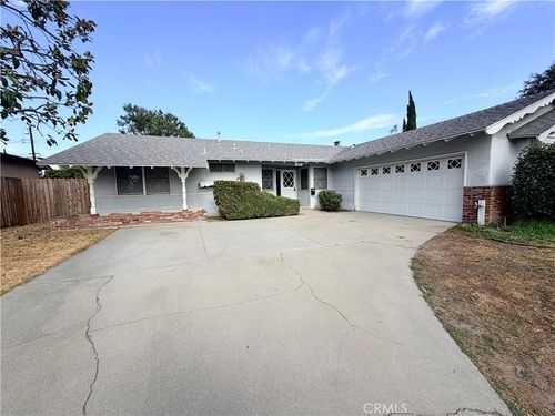 680 Magnolia Ave, Upland, CA, 91786-4505 | Card Image