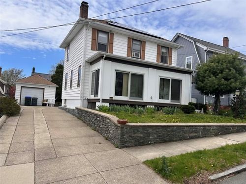 72 Hilltop Ave, Providence, RI, 02908-2811 | Card Image