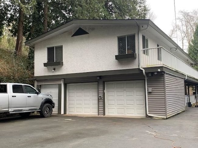 18676 32 Avenue, House other with 5 bedrooms, 3 bathrooms and 16 parking in Surrey BC | Image 13