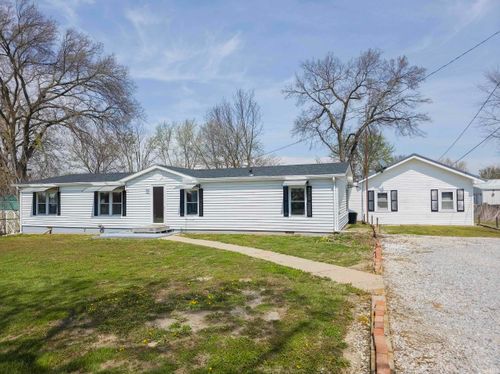 203 E Main Street, Allendale, IL, 62410 | Card Image