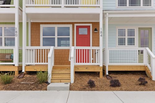 184 John Arnold St, East Ridge, TN, 37412-3618 | Card Image