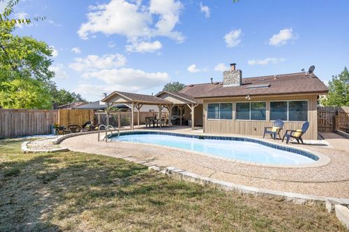 7321 Shadywood Dr, Austin, TX, 78745-6485 | Card Image