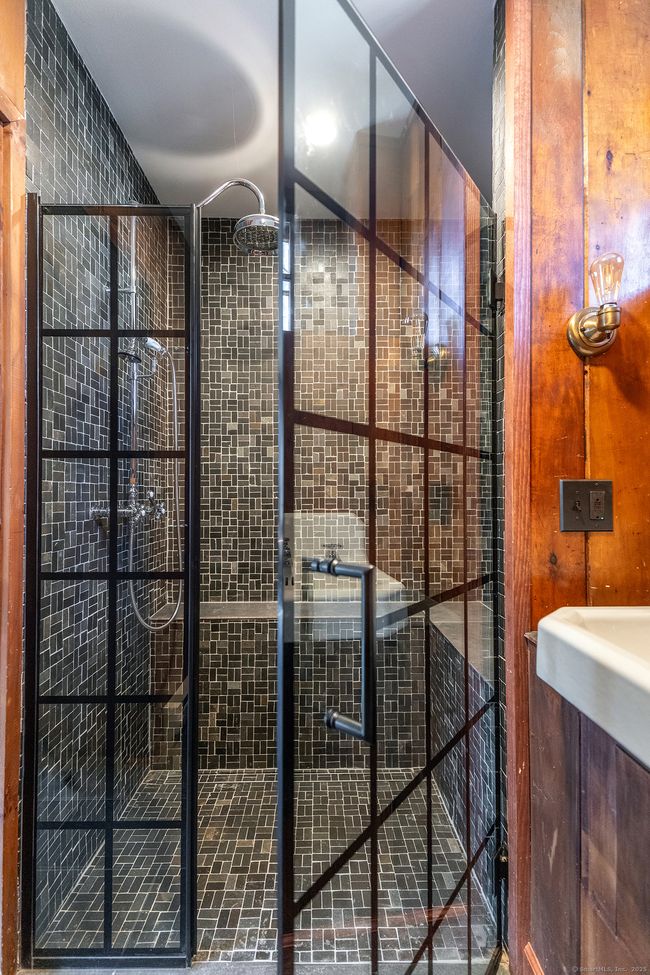 17 - 16-17 Coburn Rd E, House other with 4 bedrooms, 3 bathrooms and null parking in Sherman CT | Image 37