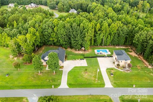 411 Moritz Rd, Dallas, NC, 28034-9703 | Card Image