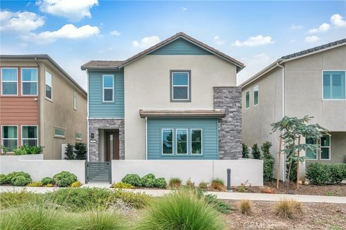 302 Merit, Irvine, CA, 92618-1464 | Card Image