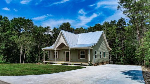 1056 Old Newport Hwy, Dandridge, TN, 37725-5433 | Card Image