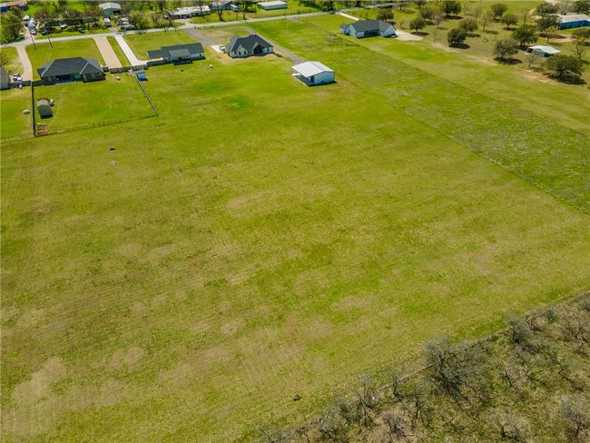 1973 Jackson Ln, House other with 3 bedrooms, 2 bathrooms and 2 parking in China Spring TX | Image 32