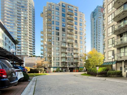 904-828 Agnes Street, New Westminster, BC, V3M6R4 | Card Image