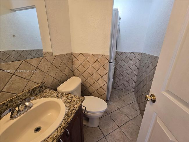 9-C - 5623 21 St St, Condo with 2 bedrooms, 2 bathrooms and null parking in Lauderhill FL | Image 4
