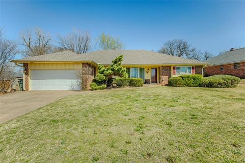 2008 Bella Vista Dr, Edmond, OK, 73013-6000 | Card Image