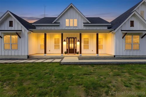 300 County Road 220, Florence, TX, 76527-4366 | Card Image