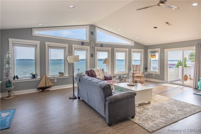 335 Berryville Shores Dr, House other with 3 bedrooms, 2 bathrooms and null parking in Deltaville VA | Image 12
