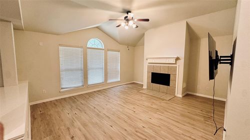 4919 Bonny Loch Ln, Houston, TX, 77084-3677 | Card Image