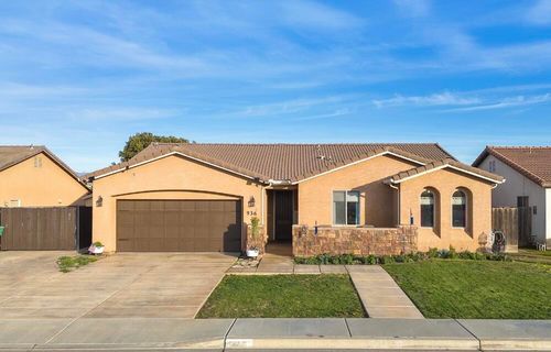 936 N Red Oak St, Porterville, CA, 93257-9098 | Card Image