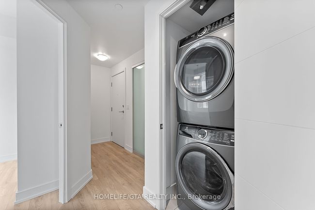 215 - 525 Adelaide St W, Condo with 3 bedrooms, 2 bathrooms and 1 parking in Toronto ON | Image 30