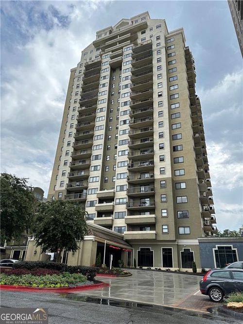 795 Hammond Dr, Sandy Springs, GA, 30328-5517 | Card Image