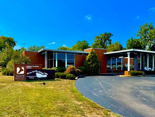 1239 E 4th Street Rd, Seymour, IN, 47274-1839 | Card Image