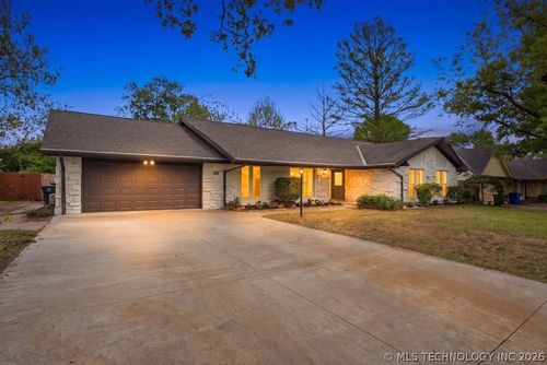 6635 S 76th East Avenue, Tulsa, OK, 74133 | Card Image