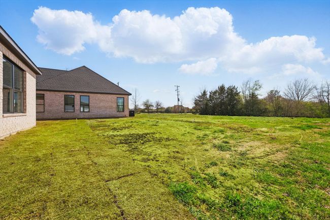 View of yard | Image 37