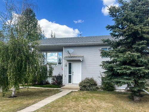 {{alt}} | Card Image