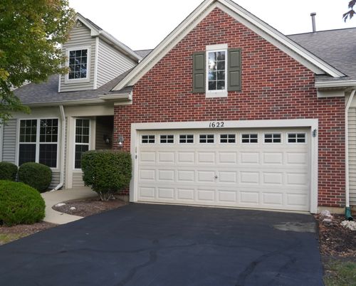 1622 Captiva Dr, Aurora, IL, 60504-3717 | Card Image