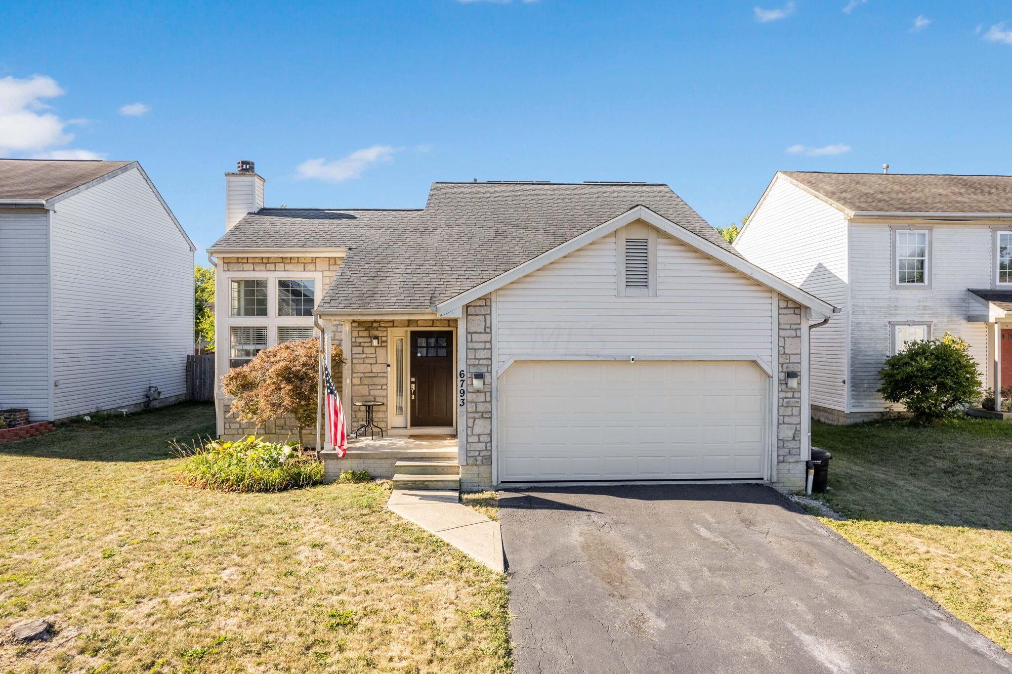 Kristins Cove Ln, Canal Winchester, OH 43110
