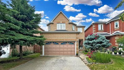 1452 Sandhurst Cres, House other with 3 bedrooms, 4 bathrooms and 4 parking in Pickering ON | Image 2