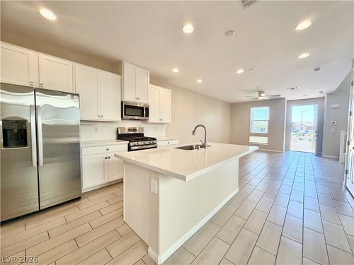 666 Cottonwood Hill Pl, Henderson, NV, 89011-5529 | Card Image