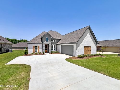 121 Ashby Ridge Dr, Canton, MS, 39046-1220 | Card Image