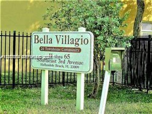 33 Se 3rd Ave, Hallandale Beach, FL, 33009-5504 | Card Image