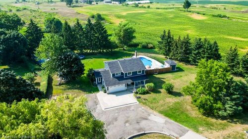 2305 Snyders Rd E, Petersburg, ON, N0B2H0 | Card Image