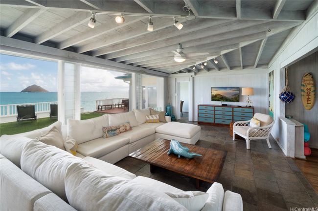 Living Room | Image 9