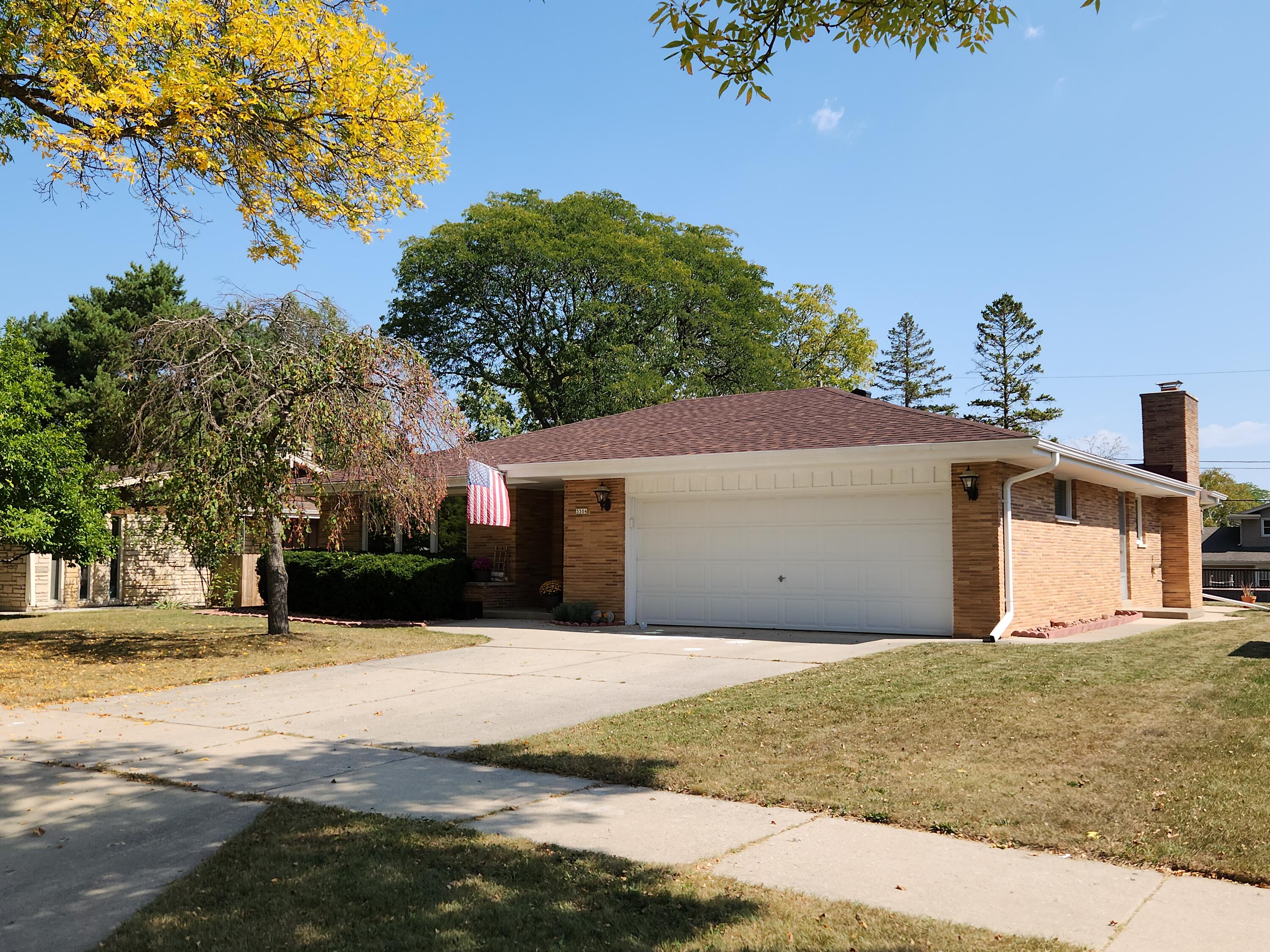 122nd St, Milwaukee, WI 53227