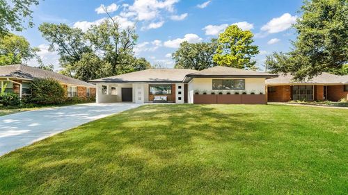 6414 Woodbrook Lane, Houston, TX, 77008 | Card Image