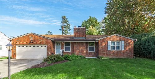 135 Foresthill Dr, Amherst, OH, 44001-2361 | Card Image