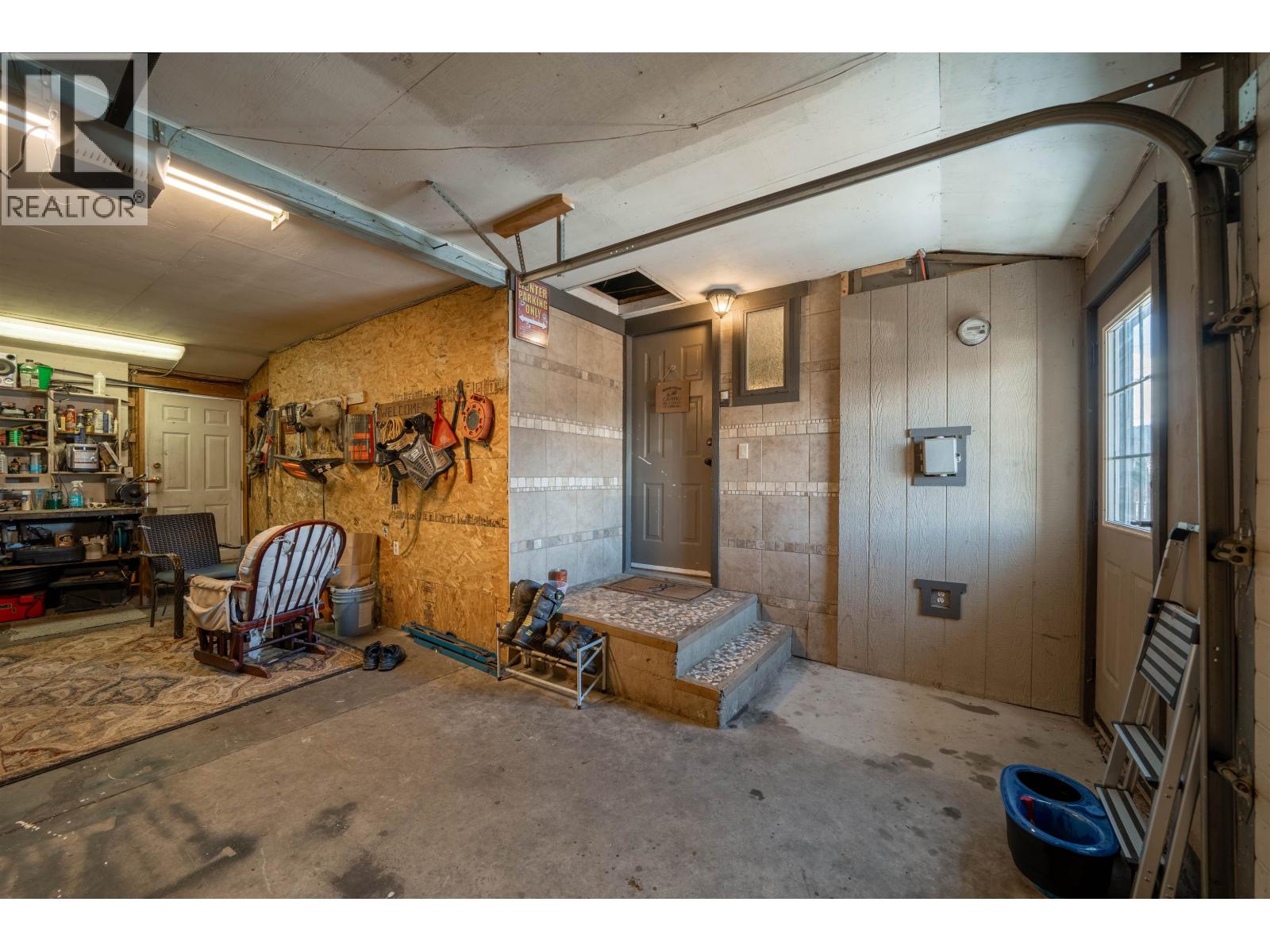 Residential in 100 Mile House 4