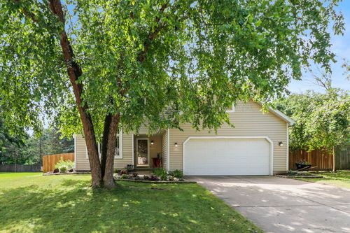 4817 Kingsford Way, Madison, WI, 53704 | Card Image