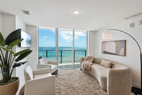 apt-3604-1300 Brickell Bay Dr, Miami, FL, 33131-3484 | Card Image