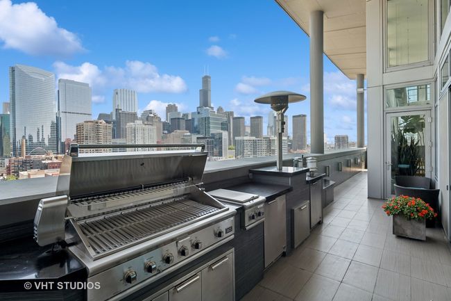 APT-1401 - 740 W Fulton St, Condo with 3 bedrooms, 3 bathrooms and 2 parking in CHICAGO IL | Image 11