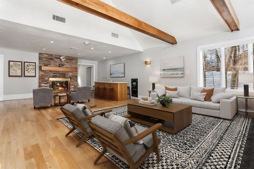 50 Boxford St, North Andover, MA, 01845-3220 | Card Image