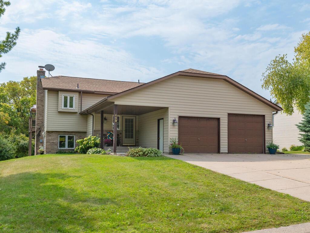 Ridge Ln, Chaska, MN 55318