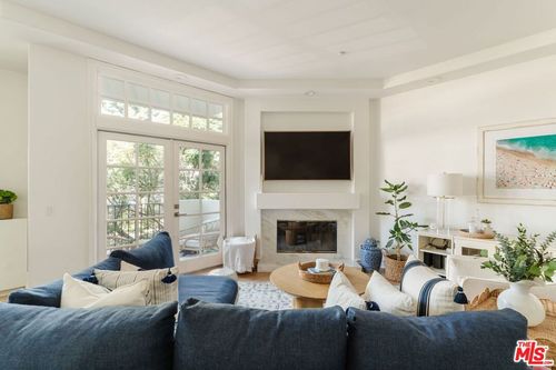 203-11680 Montana Ave, Santa Monica, CA, 90403-1144 | Card Image