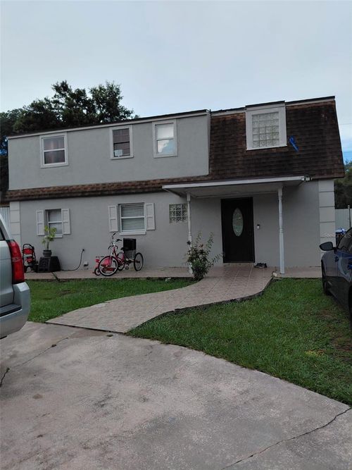 7805 Saint Vincent St, TAMPA, FL, 33614-3374 | Card Image