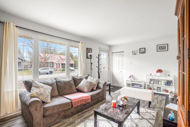43 A Norway Spruce St, House other with 4 bedrooms, 1 bathrooms and 3 parking in Stittsville ON | Image 8