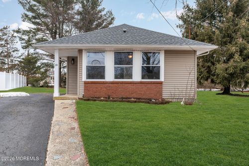 20 Catskill Ct, Toms River, NJ, 08753-1601 | Card Image