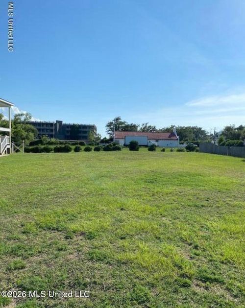 541 Woodward Avenue, Gulfport, MS, 39501 | Card Image