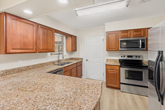 Kitchen | Image 14