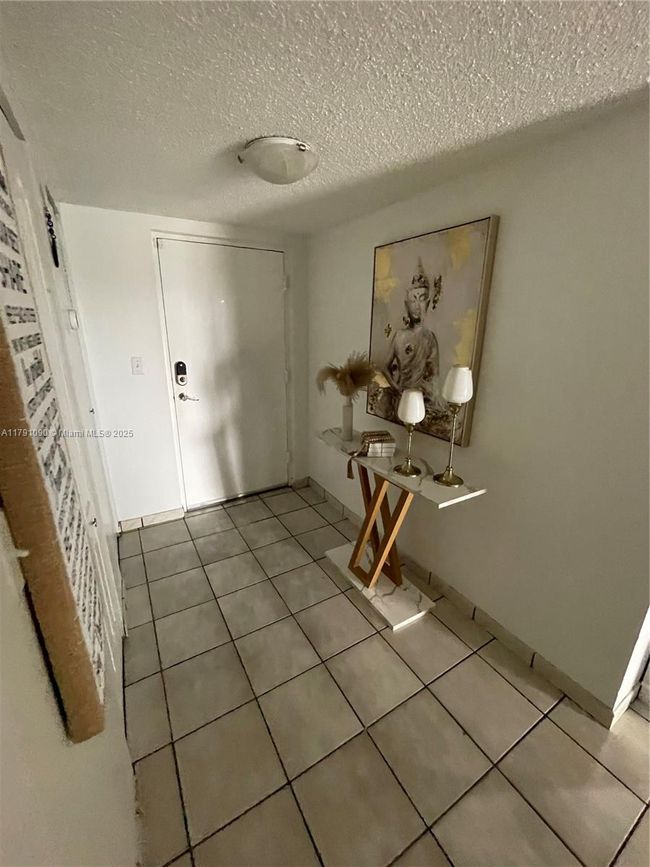 APT-211 - 9520 Sw 8 Th St, Condo with 2 bedrooms, 2 bathrooms and null parking in Miami FL | Image 11