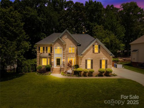 122 Laurel Glen Dr, Mooresville, NC, 28115-6989 | Card Image